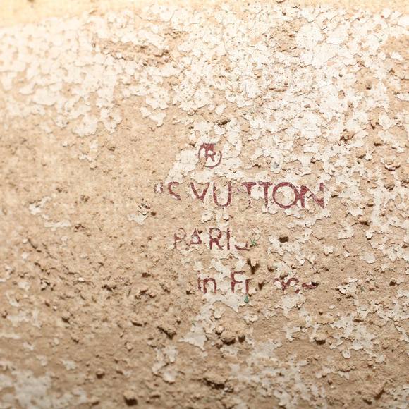 LOUIS VUITTON Monogram Trousse Demi Ronde Cosmetic Pouch M47520 LV Auth 49355 - Picture 9 of 16